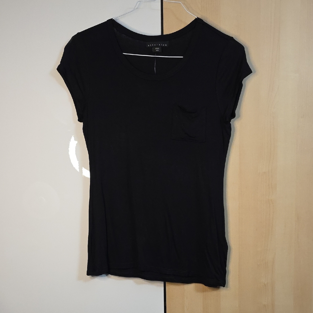 Attention Black Women's Short Sleeve T-Shirt Top NWT Medium - Picture 9 of 9